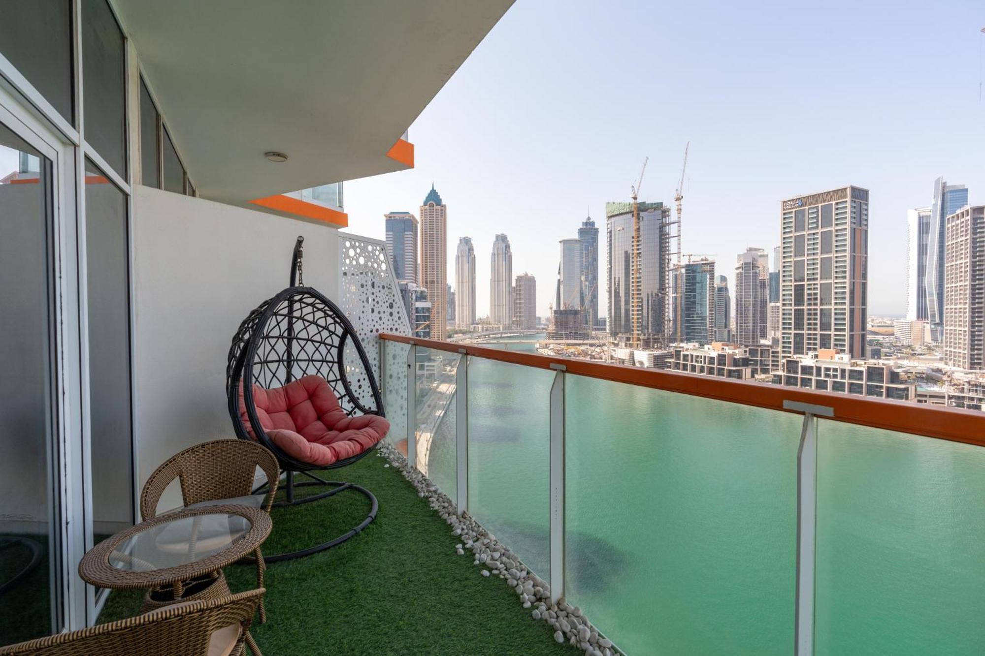 Apartment Bespoke Homes - With Canal Views In Millenium Binghatti Residences
