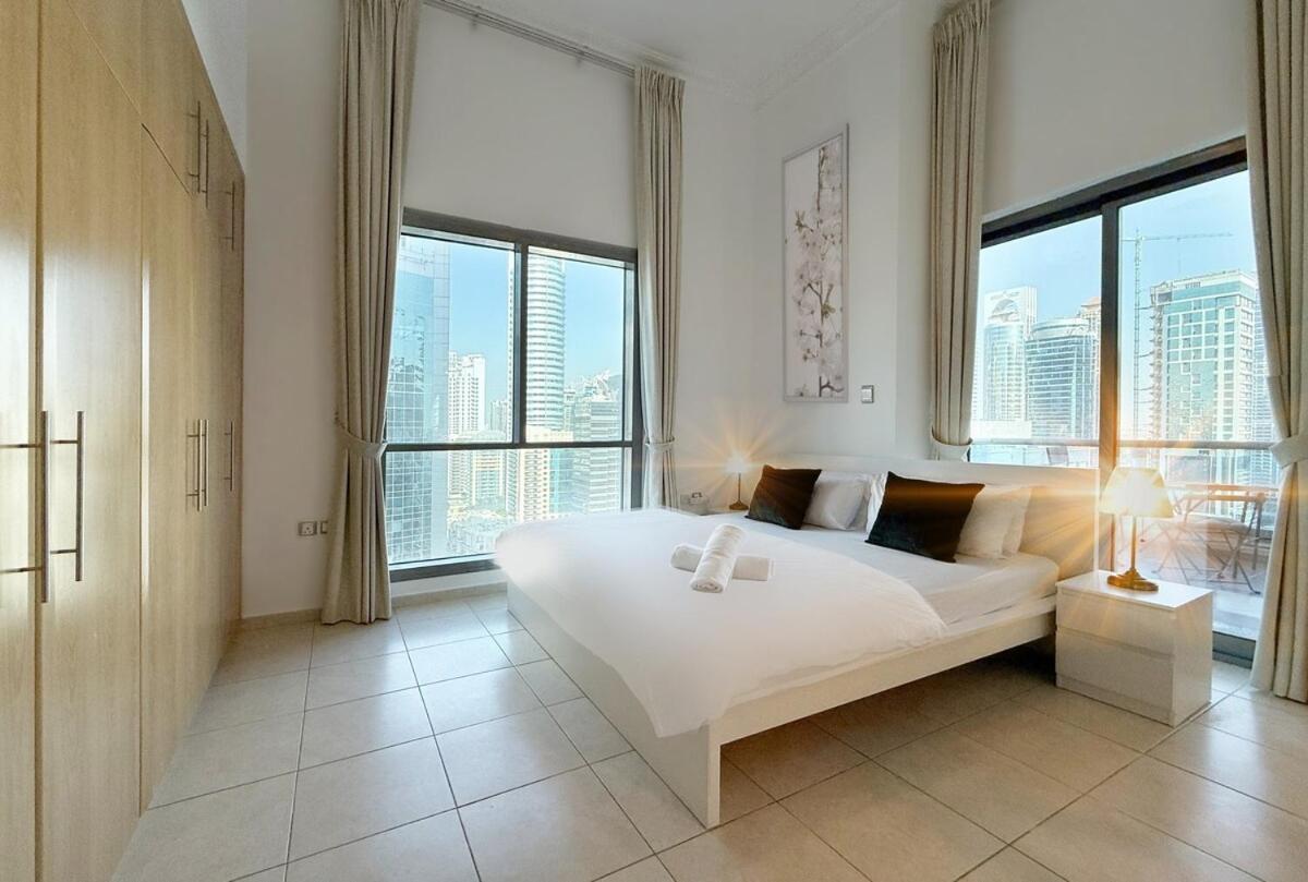 One Bedroom In Marina Near Z1911