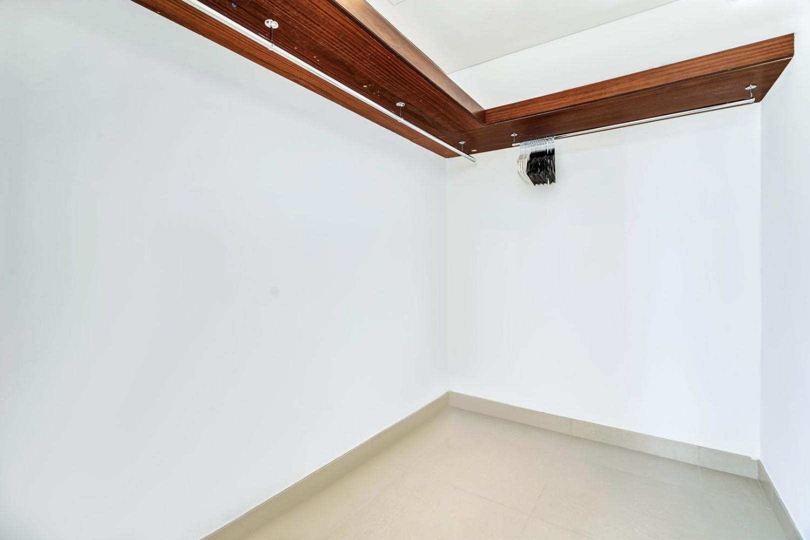 Guestready - Luxe 1bd Near Mall | 29 Blvd * Dubai