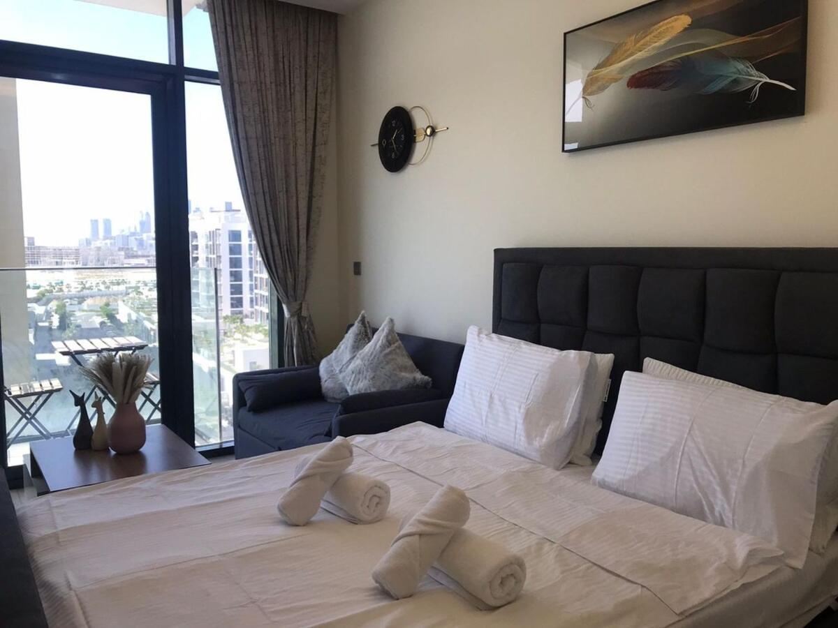 Delightful Modern Azizi Apartment Dubai