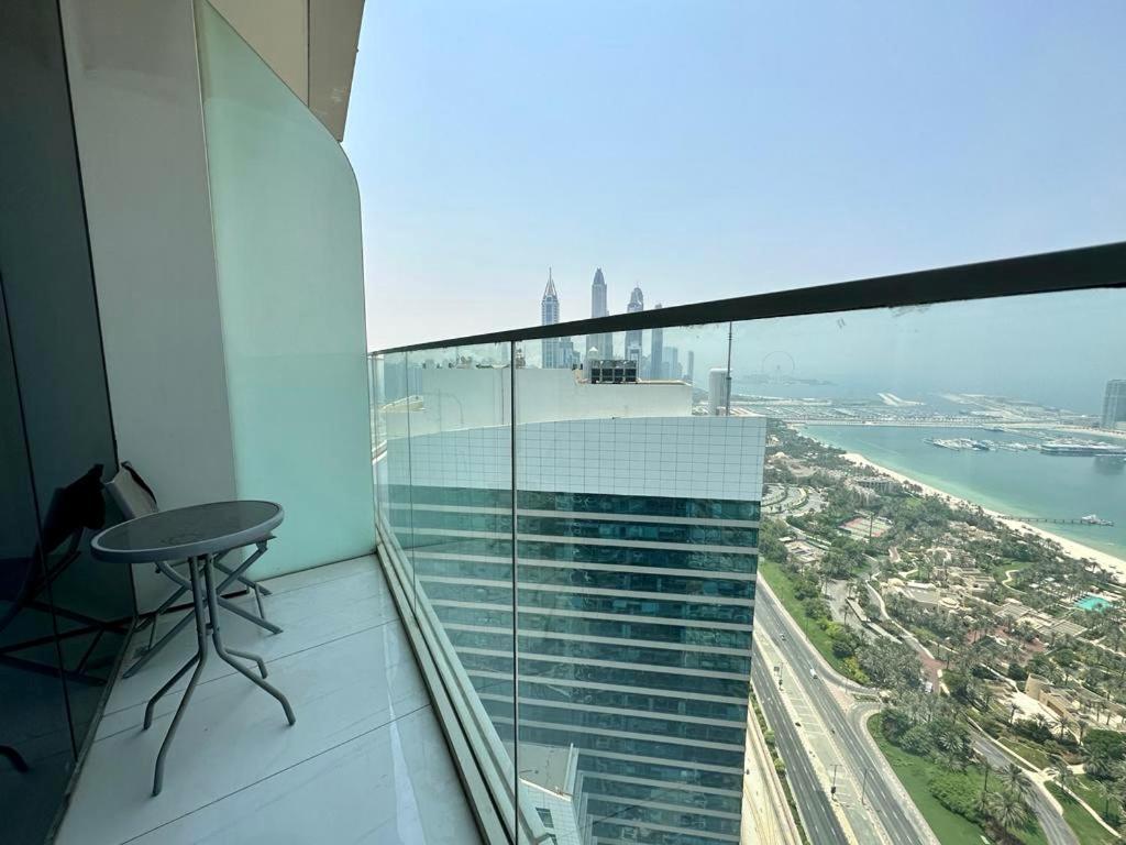 Apartment Dvr 1 Bedroom In Awani Palm View
