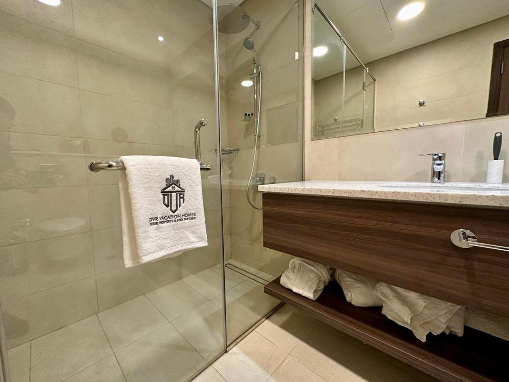 Apartment Dvr 1 Bedroom In Awani Palm View