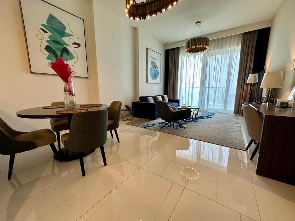Dvr 1 Bedroom In Awani Palm View * Dubai