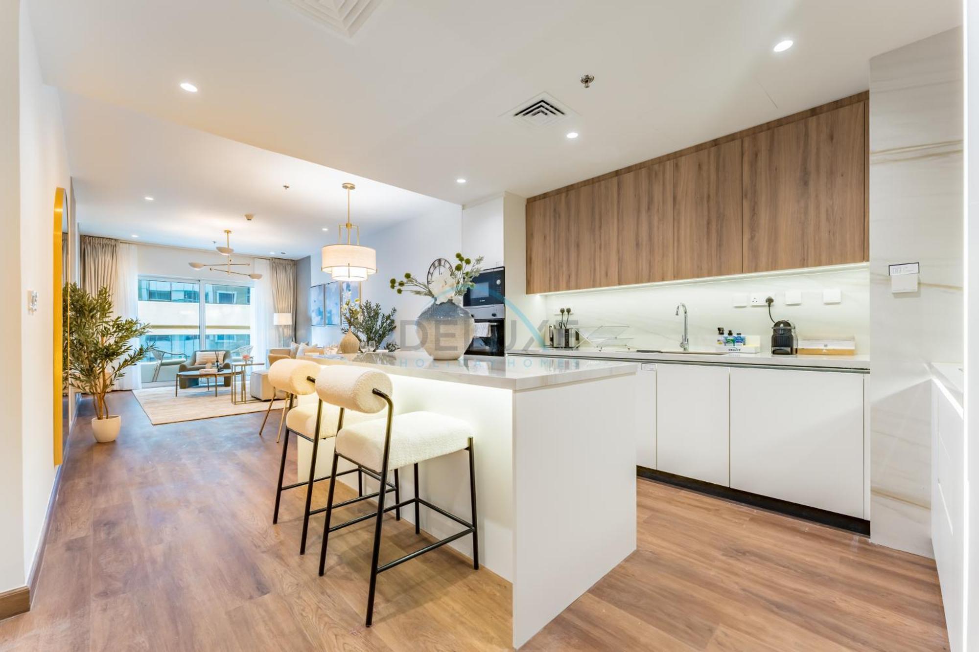 Refurbished 1br High *