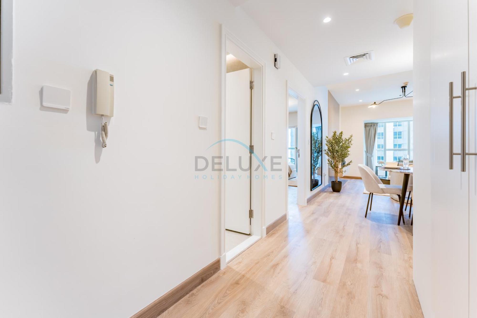 Apartment Renovated Unit With Skyscraper Views, Close To Jbr Beach, Elite Residence, Marina By Deluxe Homes Dubai