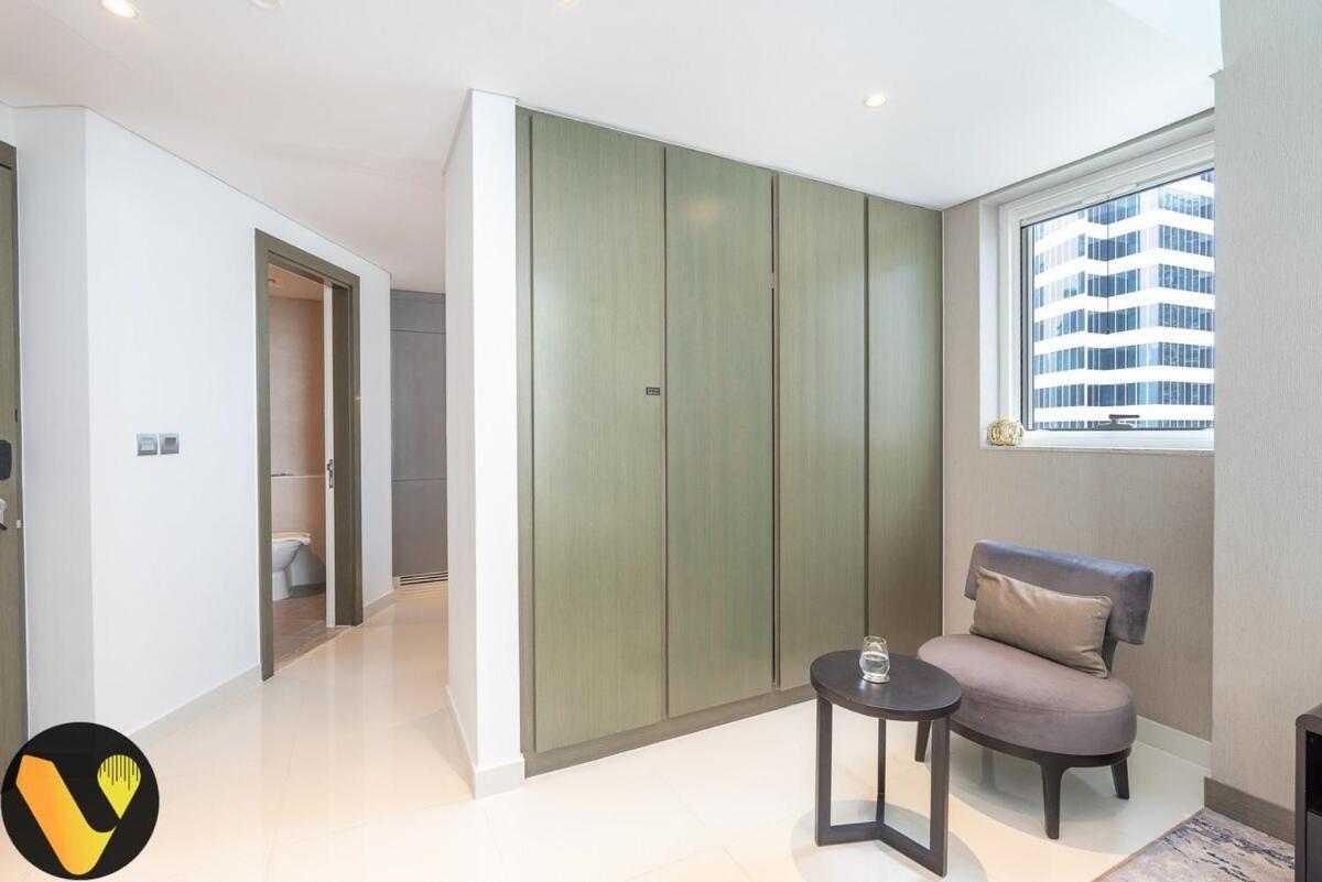 Vogue Damac Maison Prive, Pool & Canal Views, Spacious Kitchen Prime Business Bay Location, Near Downtown, Burj Khalifa & The Mall Apartment