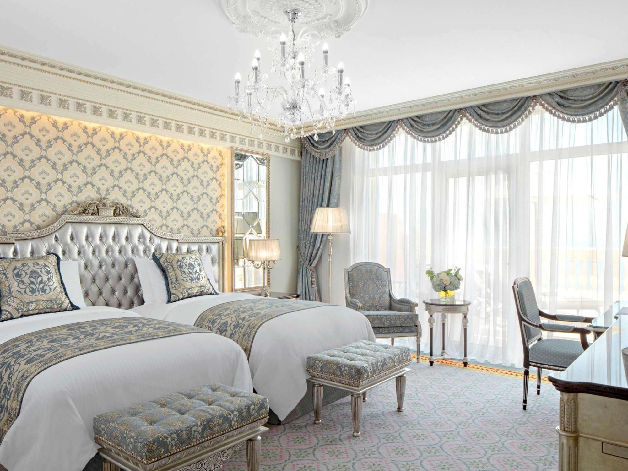 Resort Raffles The Palm 5*