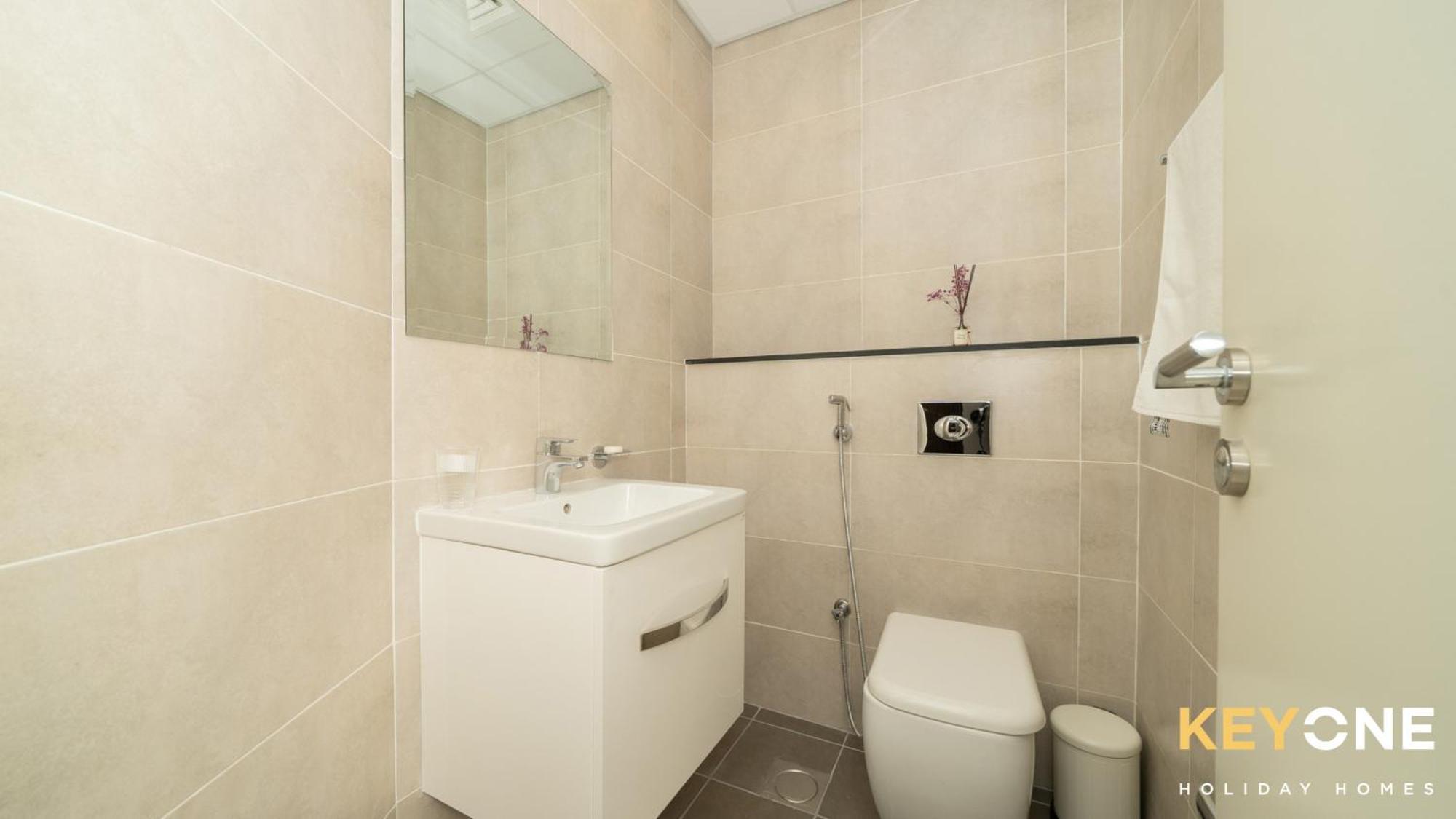 Carson Elegant Living In One Bedroom Apartment