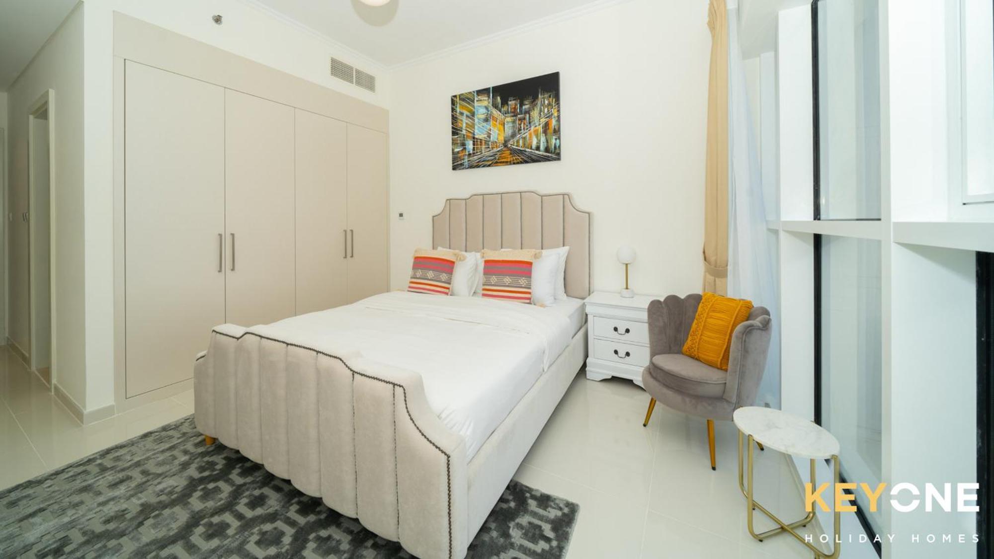 Apartment Carson Elegant Living In One Bedroom Dubai
