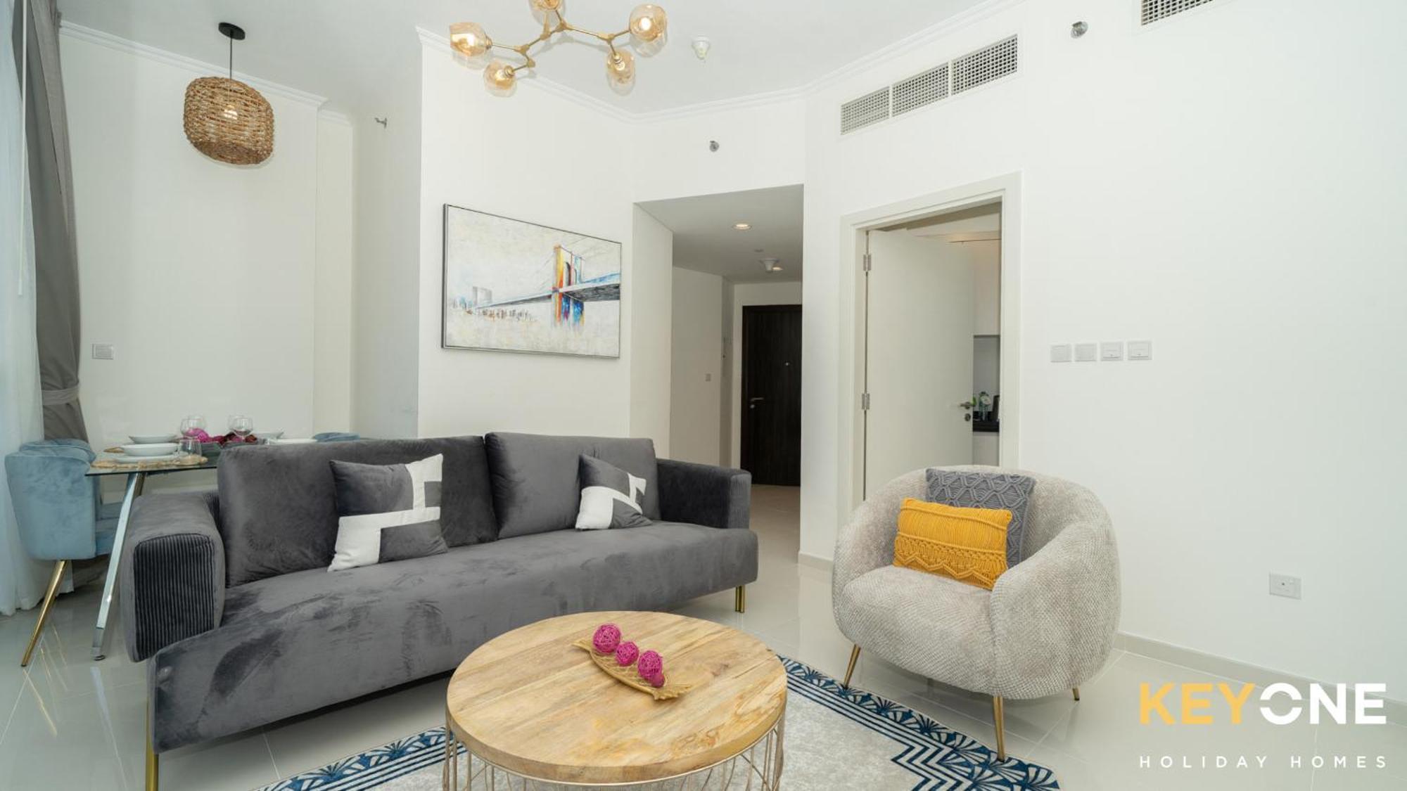 Apartment Carson Elegant Living In One Bedroom Dubai