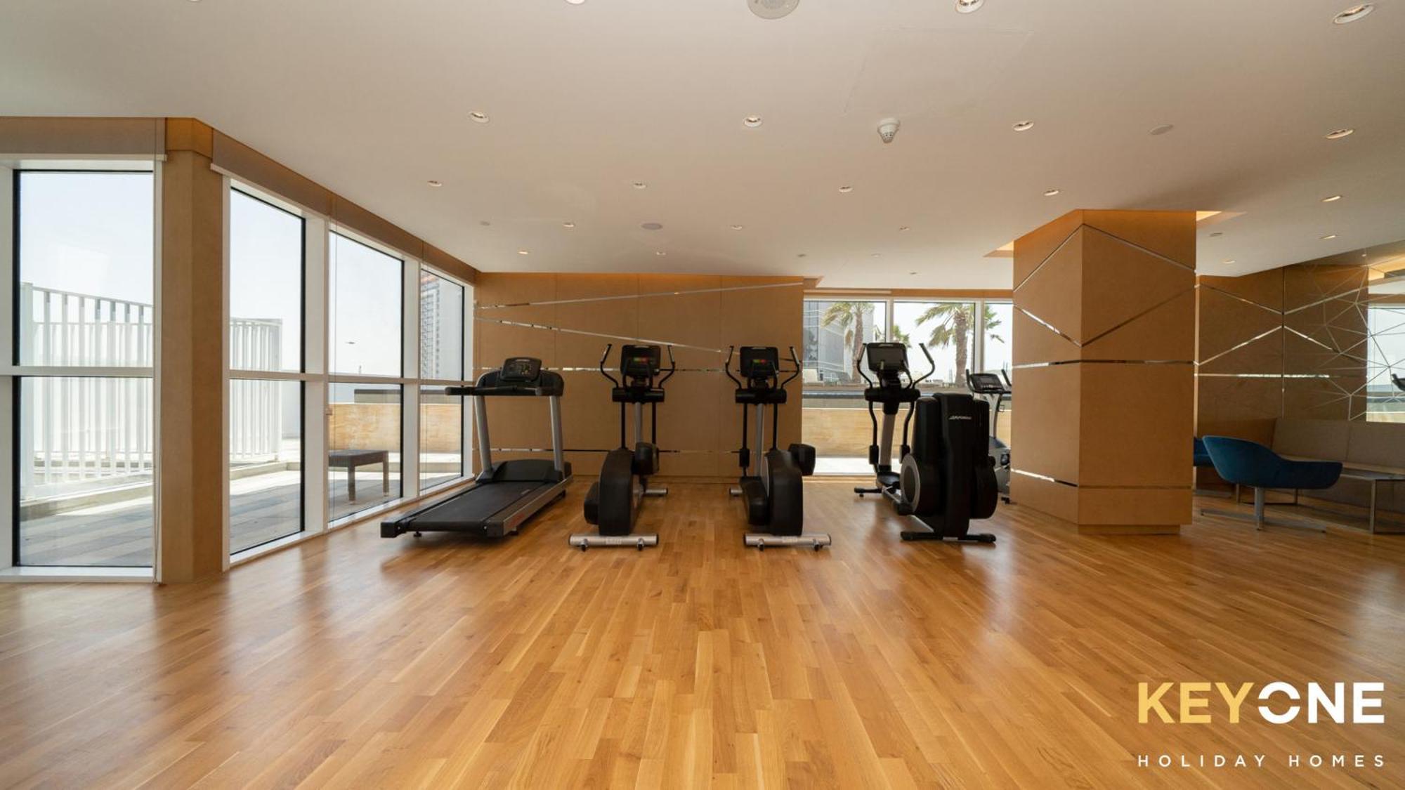 Carson Elegant Living In One Bedroom * Dubai