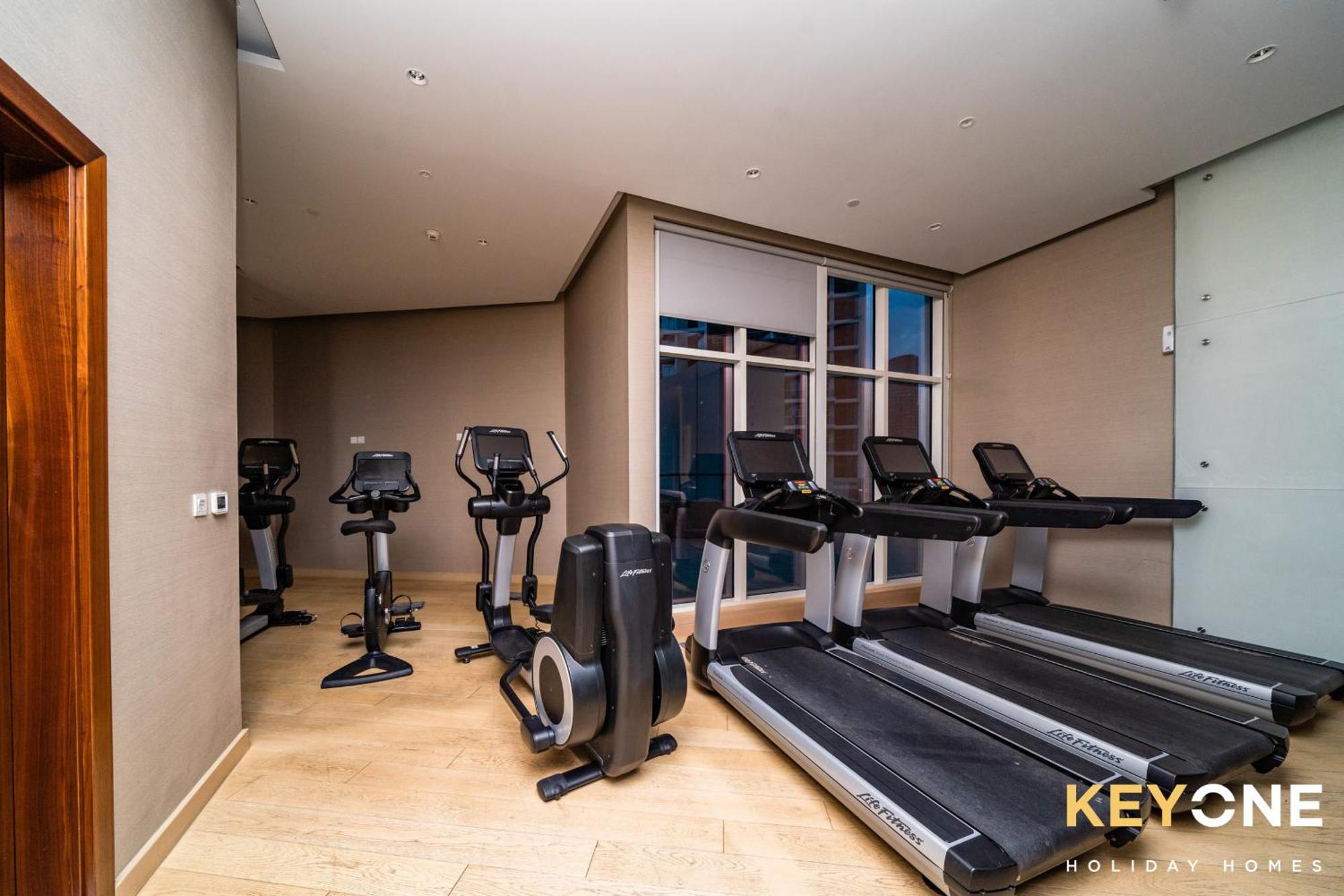 Elegant Studio Living In Prive Apartment *