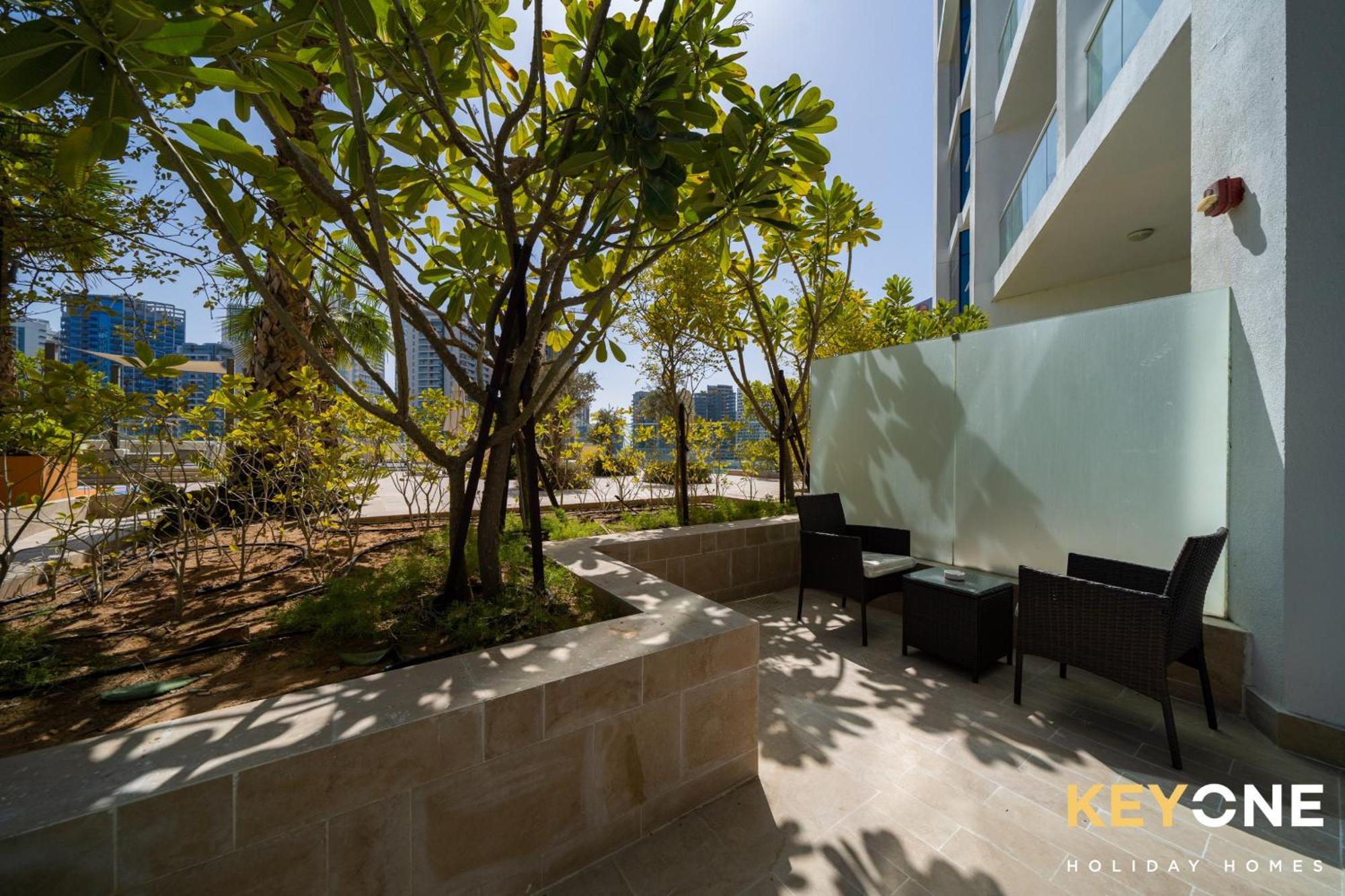 Elegant Studio Living In Prive *