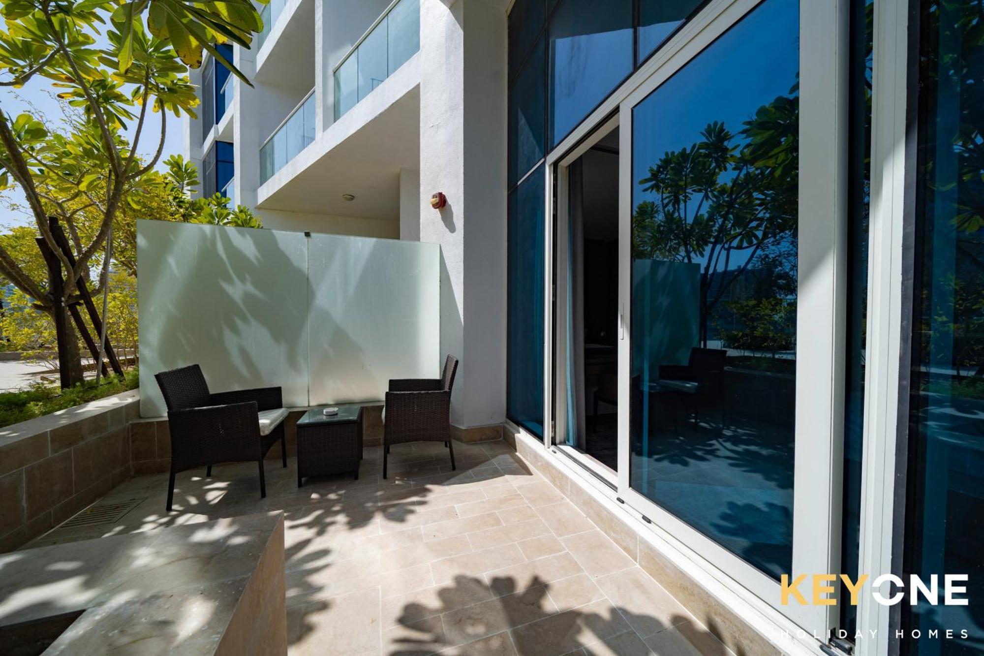 Elegant Studio Living In Prive Dubai
