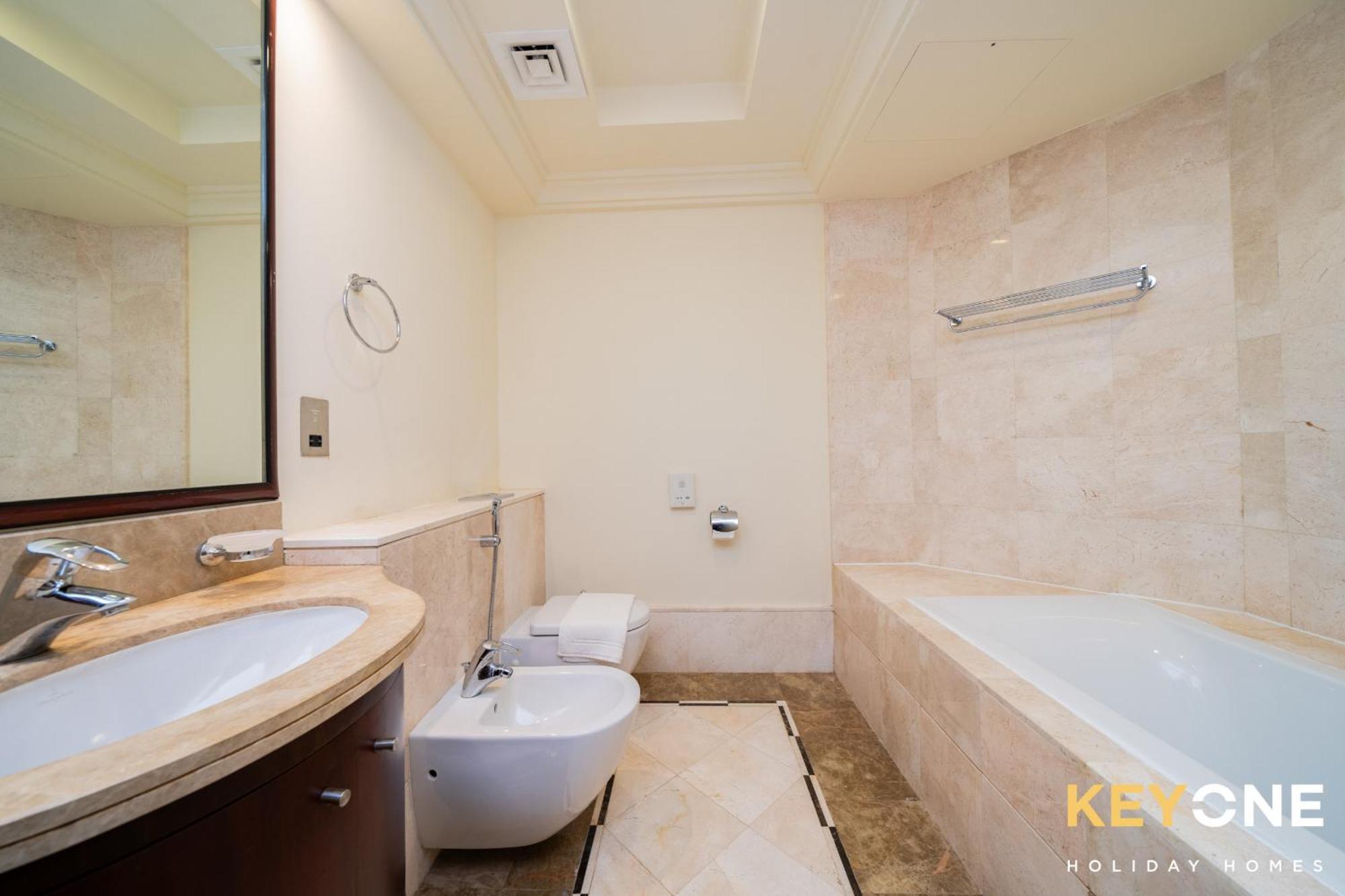 Spacious One Bedroom With Access Dubai