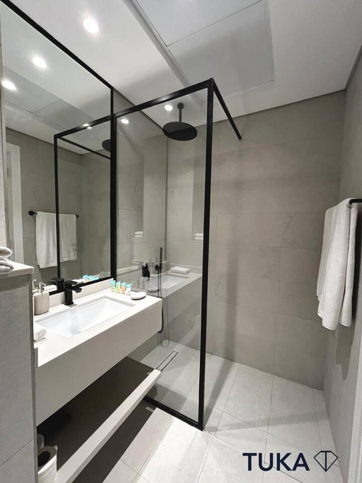 Spacious - Al Furjan - 10mn To Marina & Jbr * Dubai