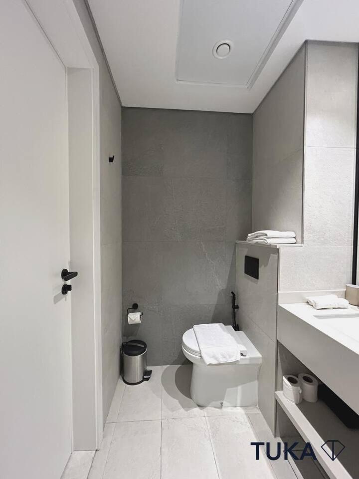 Spacious - Al Furjan - 10mn To Marina & Jbr Apartment