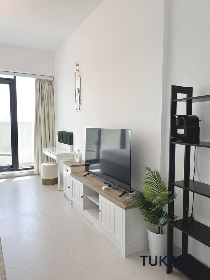 Spacious - Al Furjan - 10mn To Marina & Jbr Apartment *