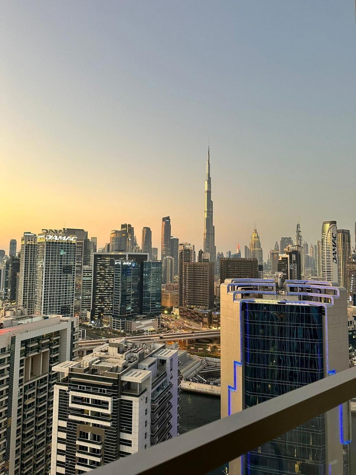 In Downtown With Burj Khalifa And View Apartment