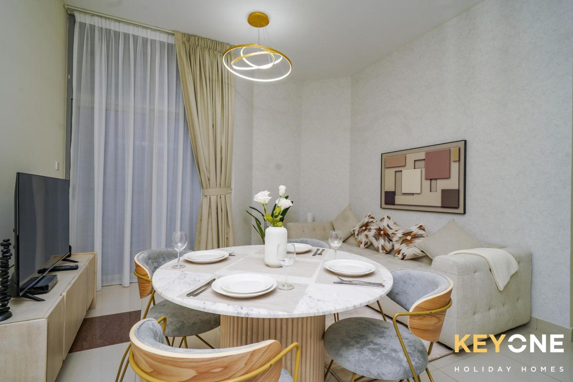 Apartment Magnificent Two Bedroom Beachfront 1 *