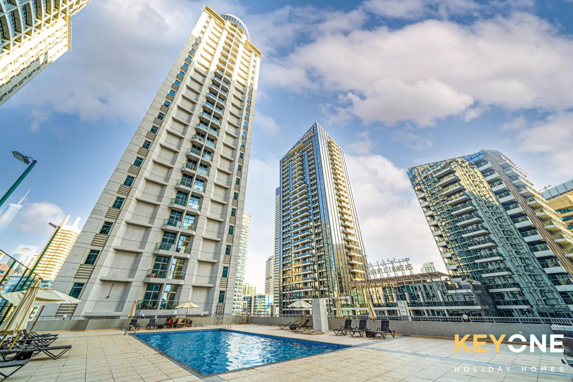 Apartment Magnificent Two Bedroom Beachfront 1