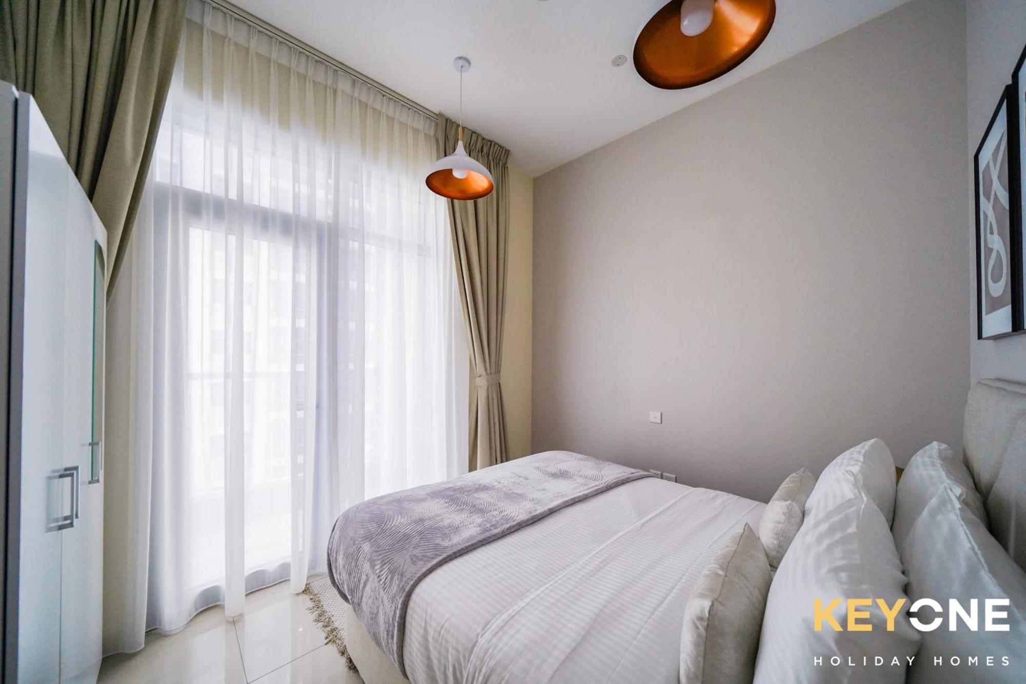 Apartment Magnificent Two Bedroom Beachfront 1 *