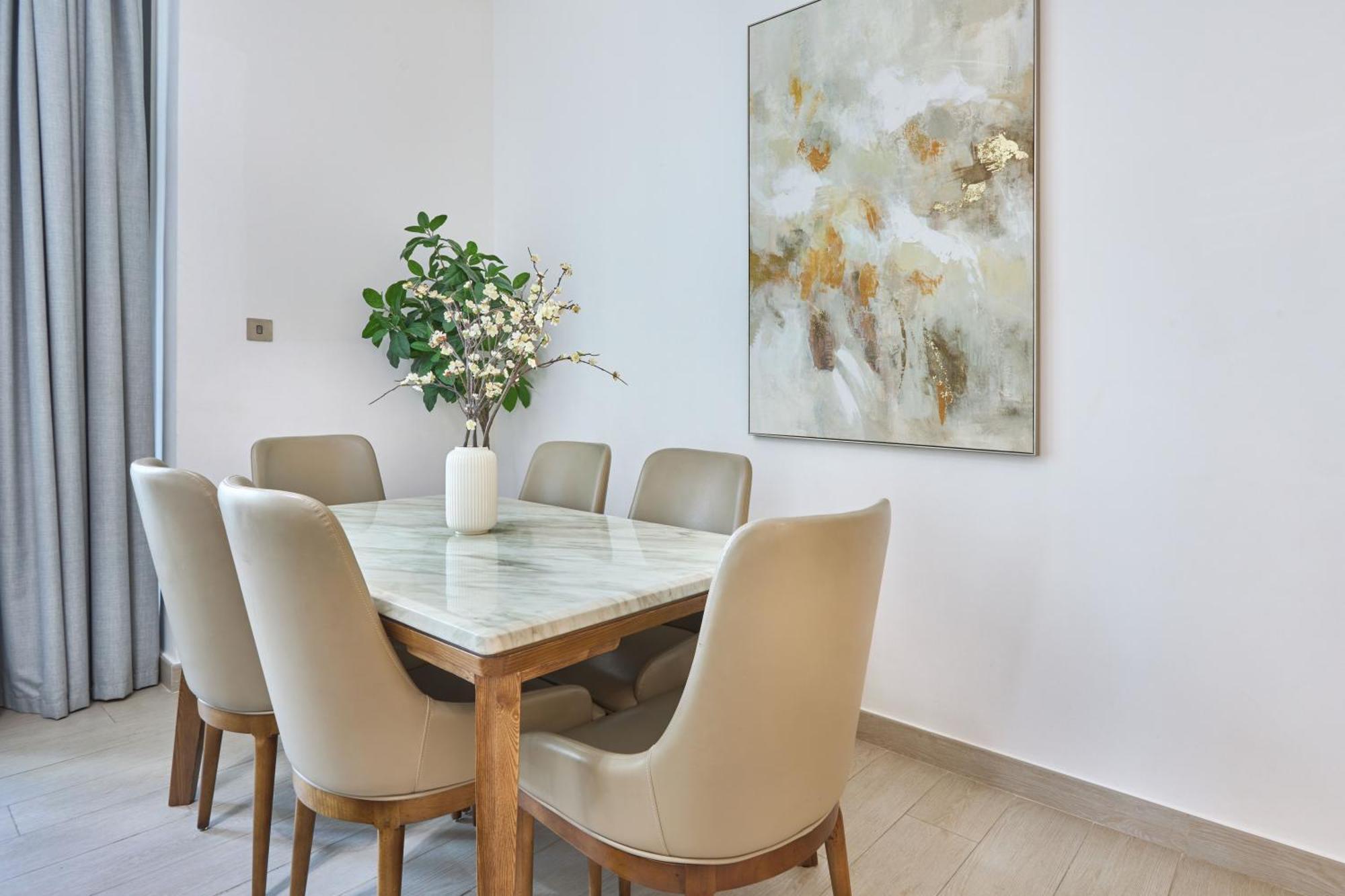 Apartment Luxury Living In Marina Liv 2br