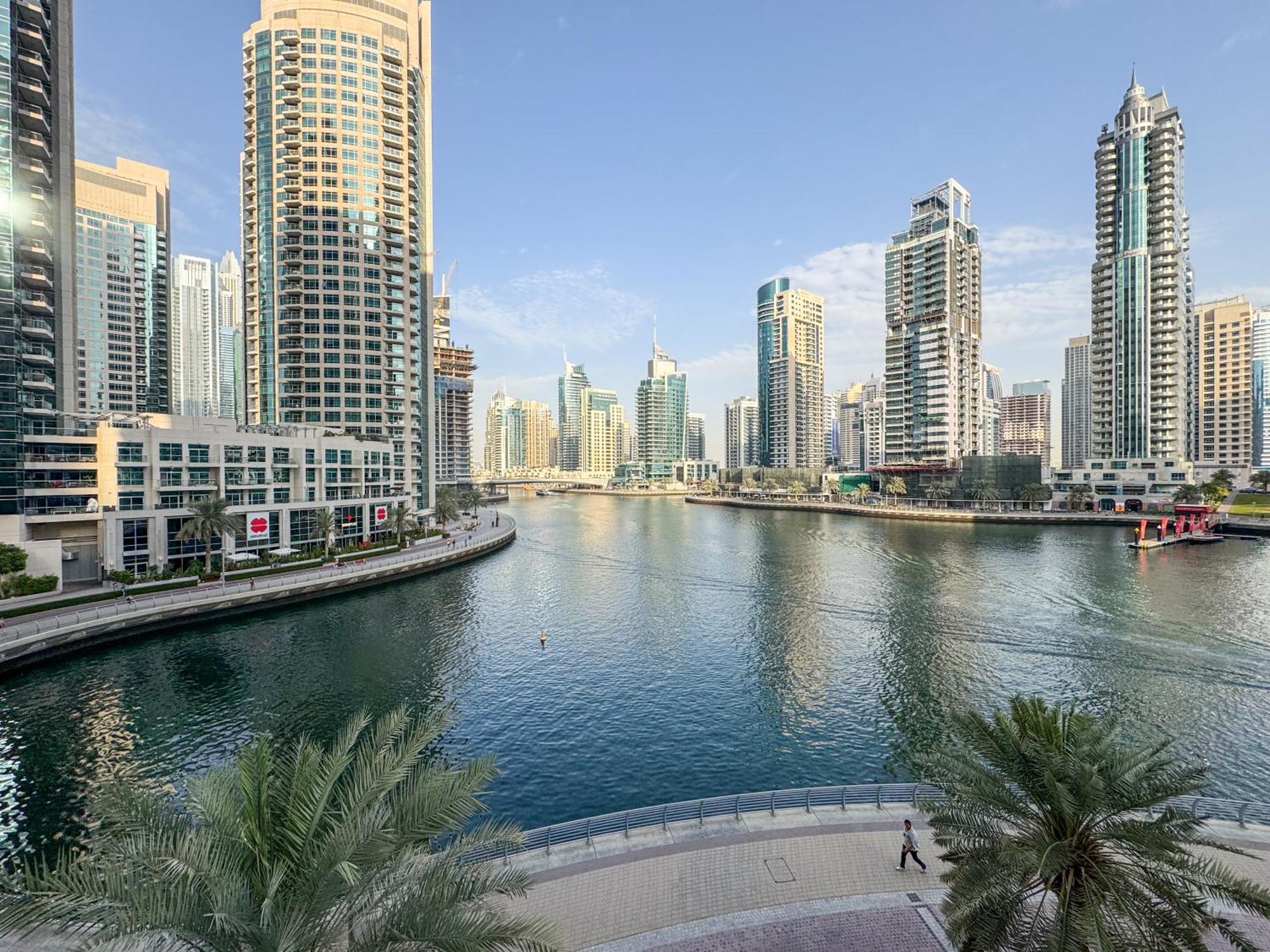 Luxury Living In Marina Liv 2br Apartment