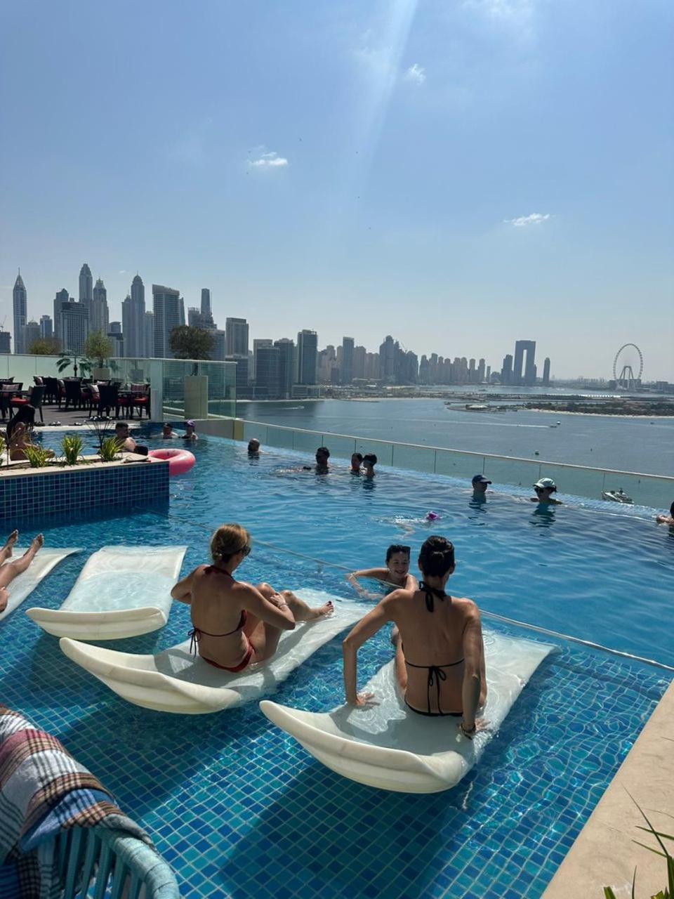 Apartment Seven Palm West Dubai