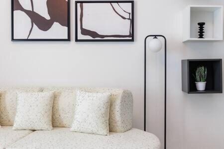 Contemporary 2 Bedroom Apartment