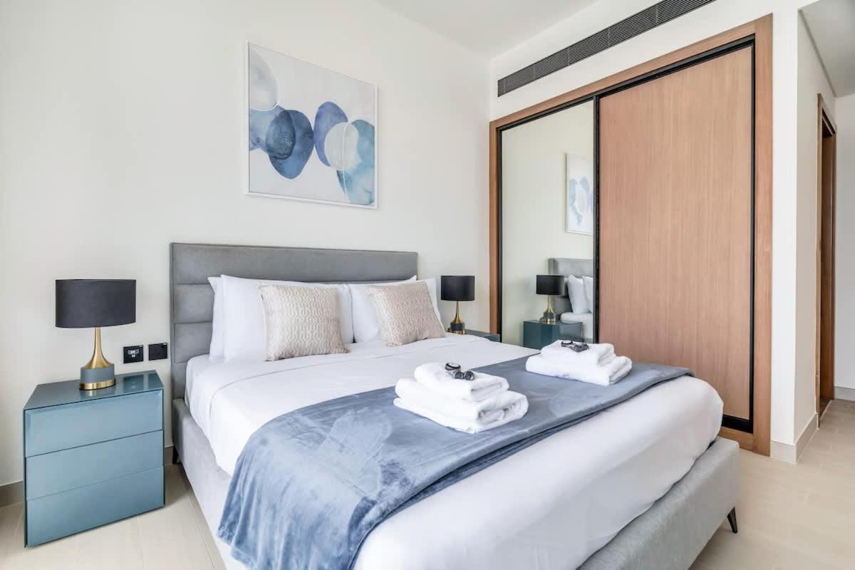 Exceptional 1br Flat Wbalcony Gym & Pool In Jvc * Dubai
