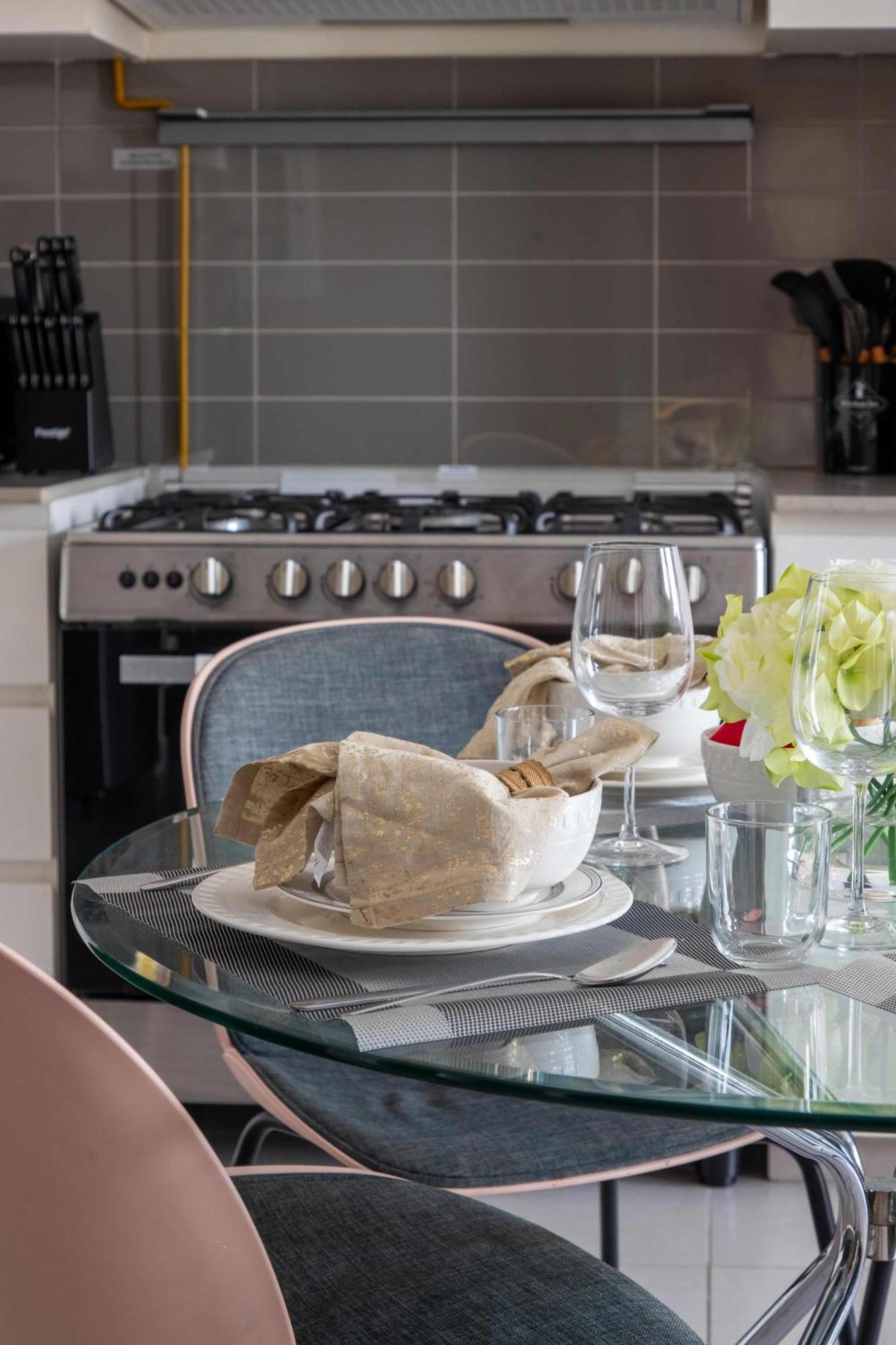 Frank Porter - Hayat Boulevard 2b Apartment Dubai