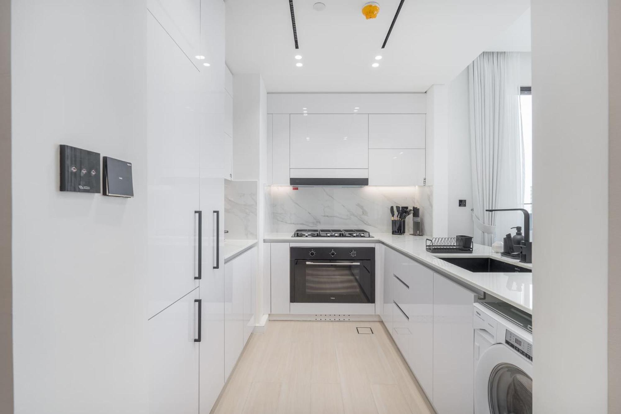 Apartment Tranquil 2 Bedroom In Binghatti Onyx With A Private Pool And View Dubai