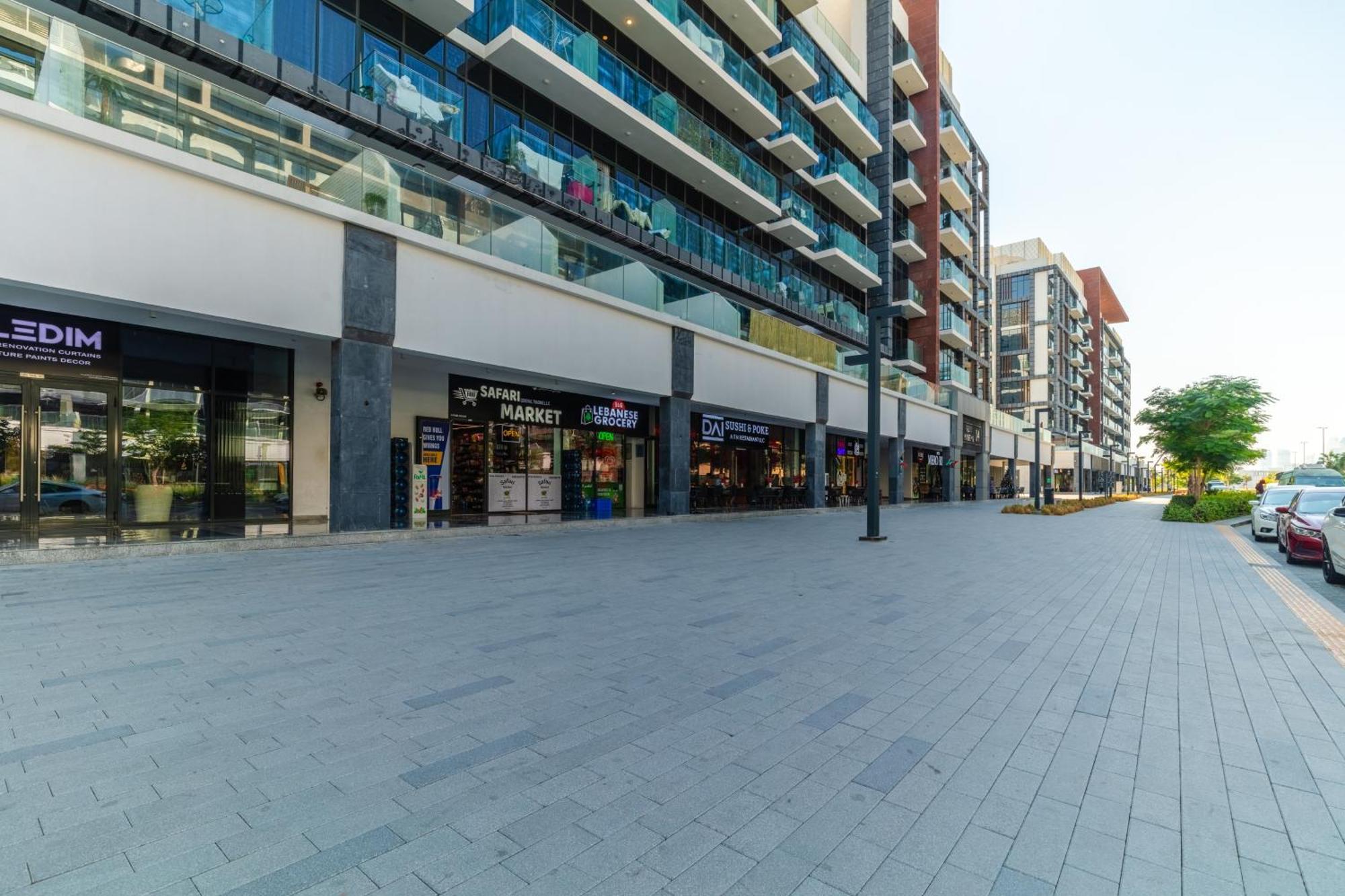 Meydan 2br With Parking * Dubai