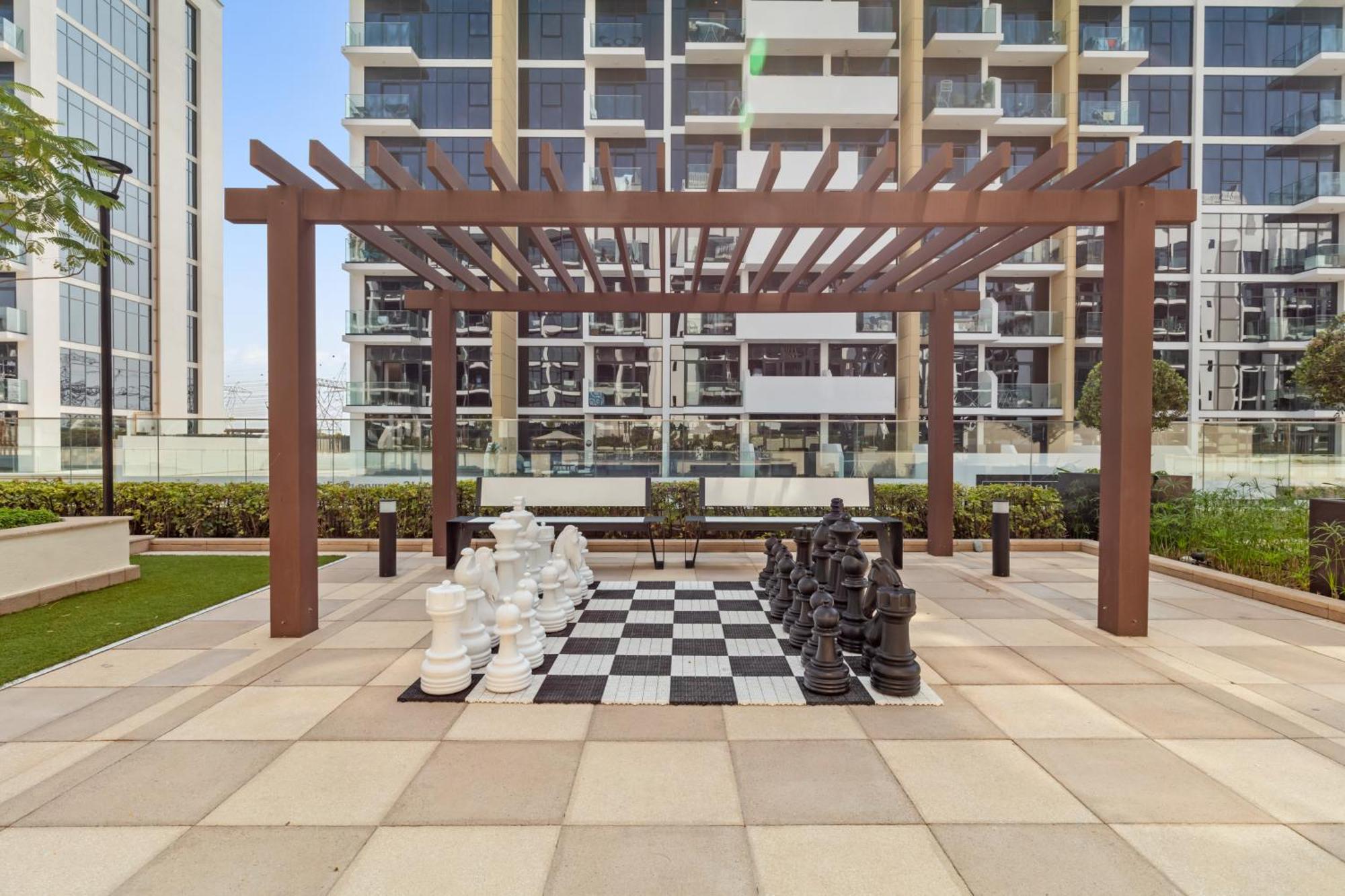 Apartment Meydan 2br With Parking Dubai