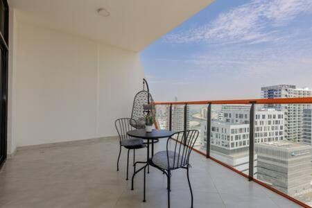 Contemporary 2 Bedroom Apartment Dubai