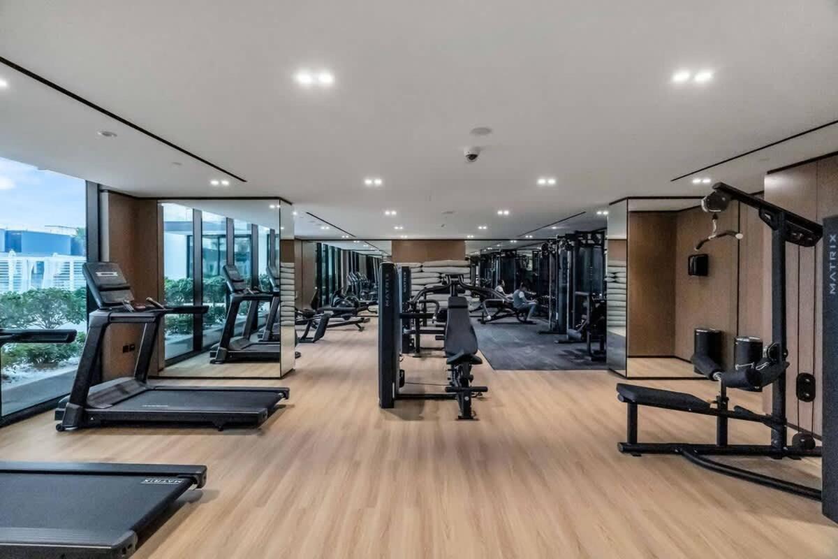 Exceptional 1br Flat Wbalcony Gym & Pool In Jvc *