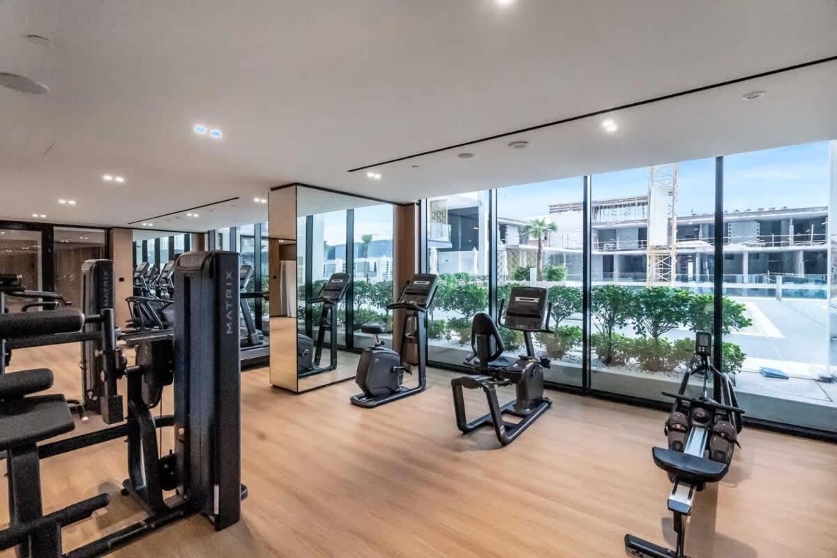 Apartment Exceptional 1br Flat Wbalcony Gym & Pool In Jvc
