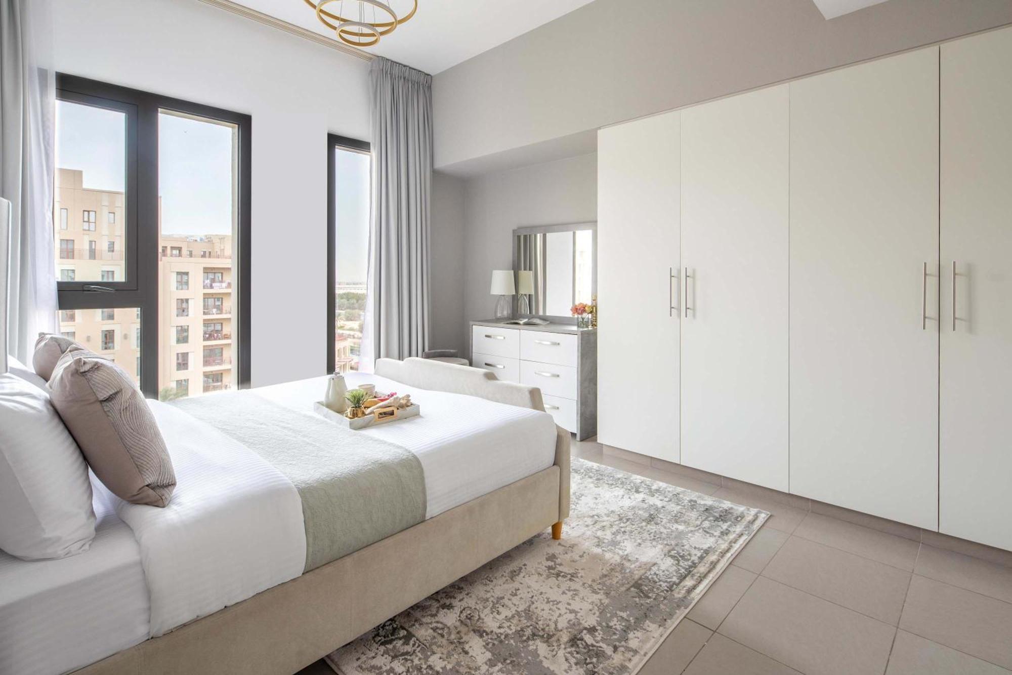 Frank Porter - Hayat Boulevard 2b Apartment Dubai