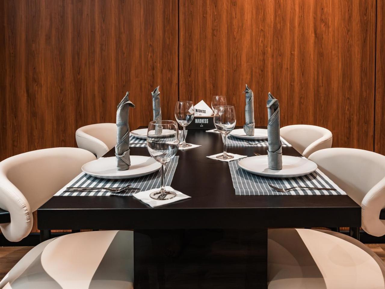 Apartment D Homes 1min Walk To Mall & Burj Khalifa
