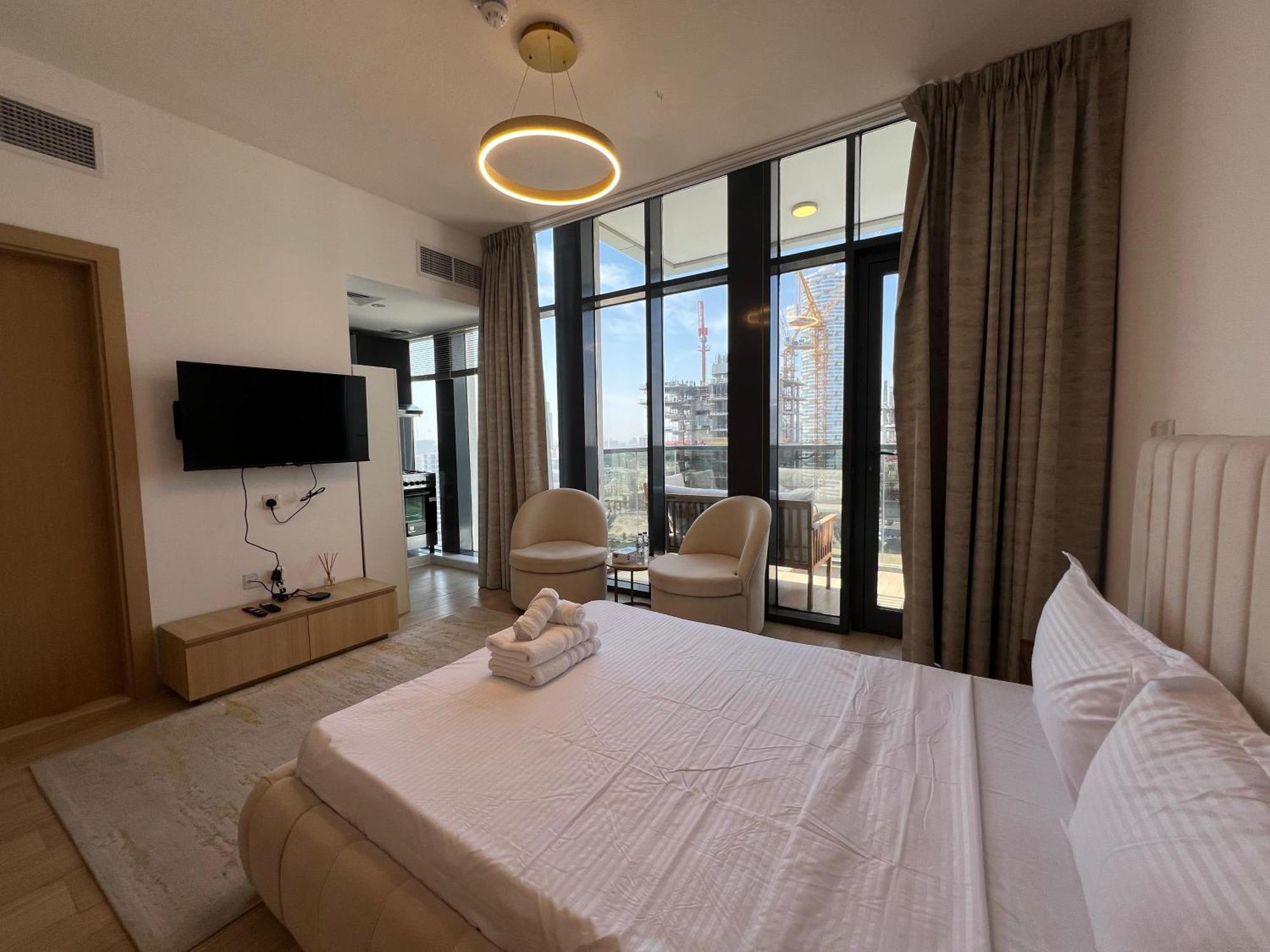 Chic & Cozy In Jvc , Amenities & Views Apartment *