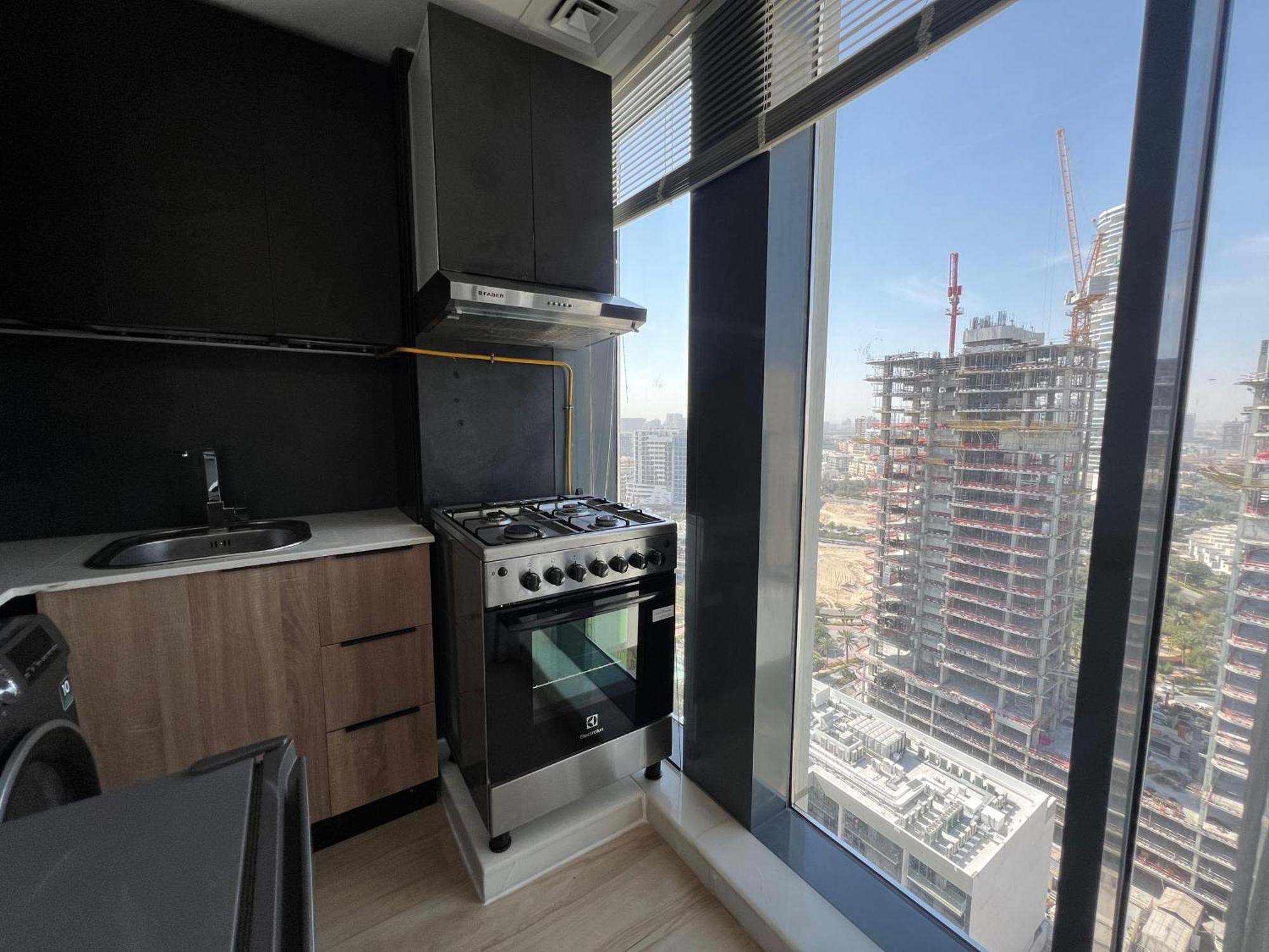 Apartment Chic & Cozy In Jvc , Amenities & Views