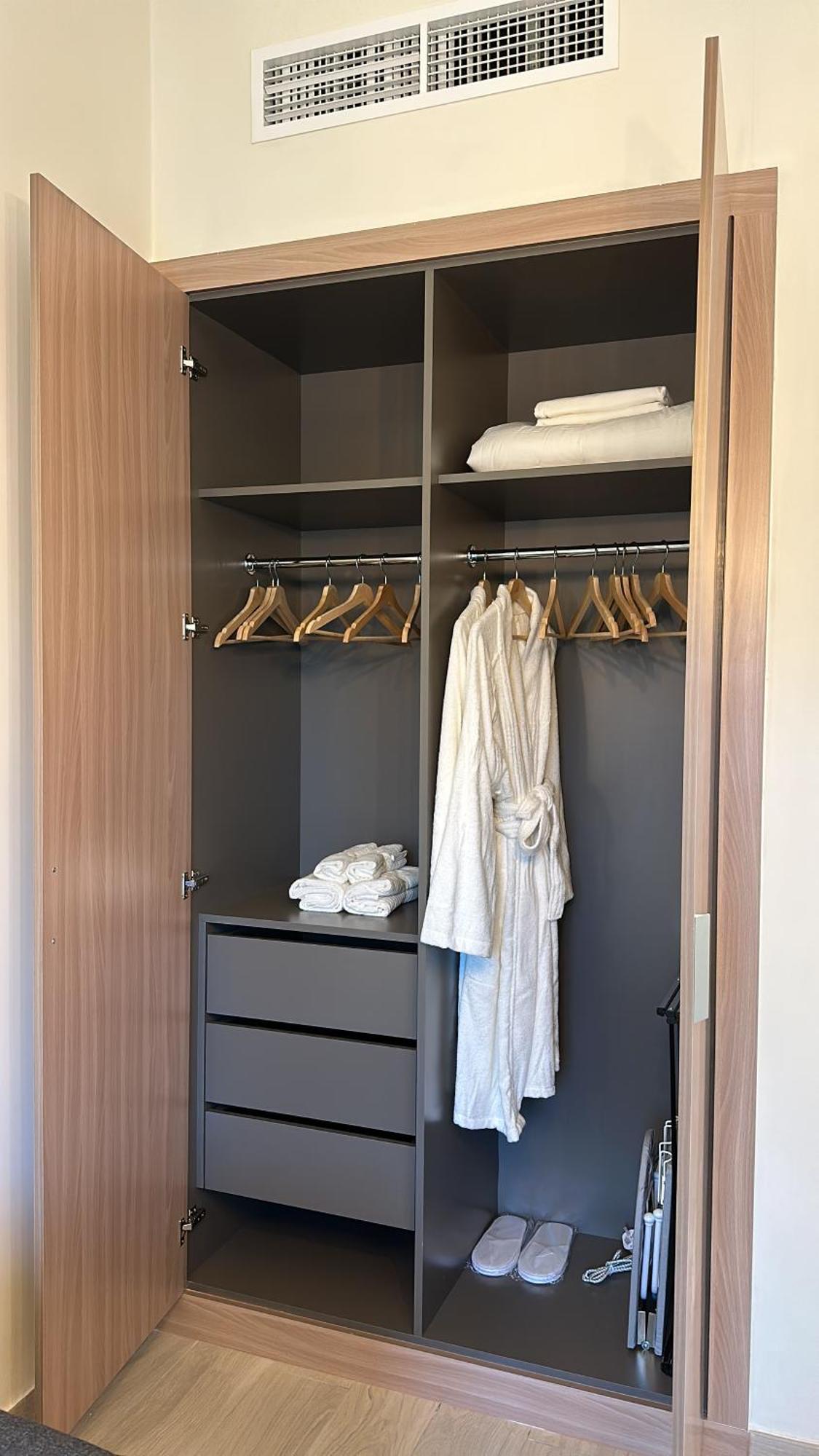 Apartment Azizi Riviera 44 Dubai