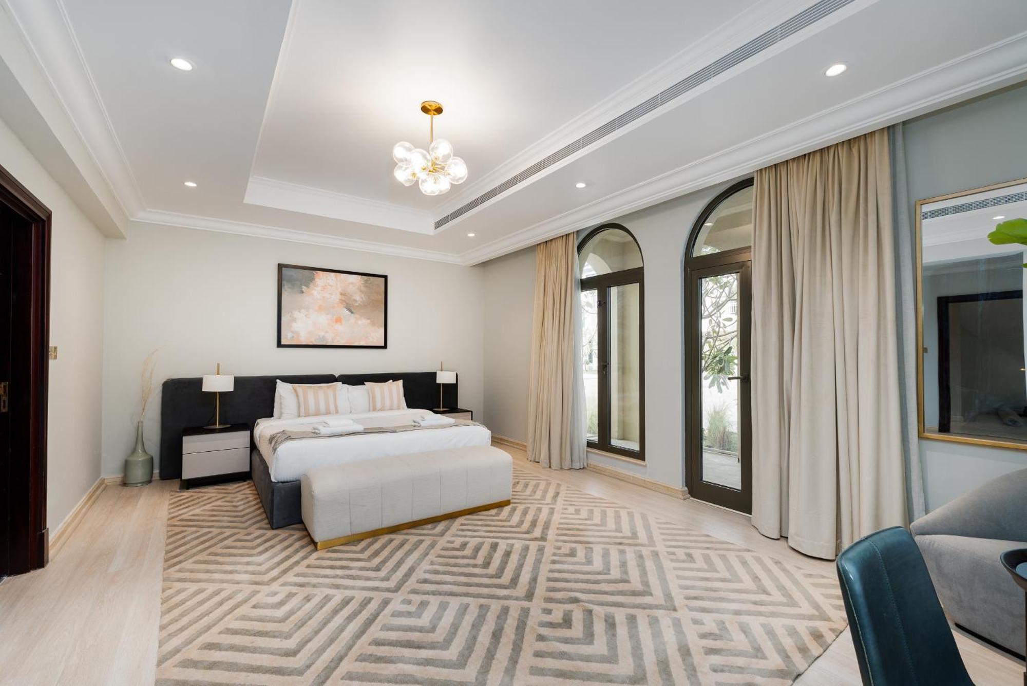 Frond D, Palm Villa, Palm Jumeirah - Mint Villa Dubai