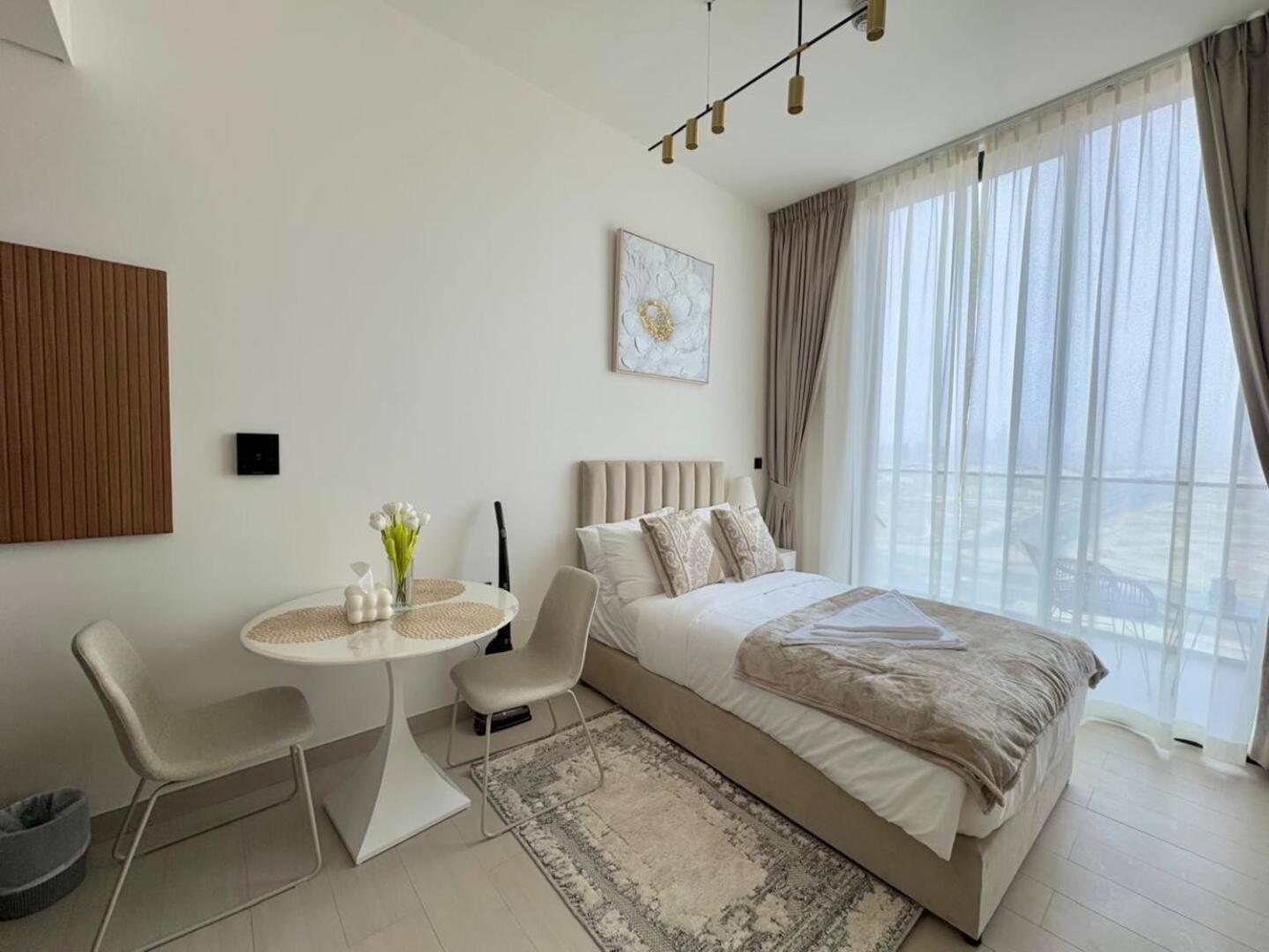 Charming In Jvc With Balcony *