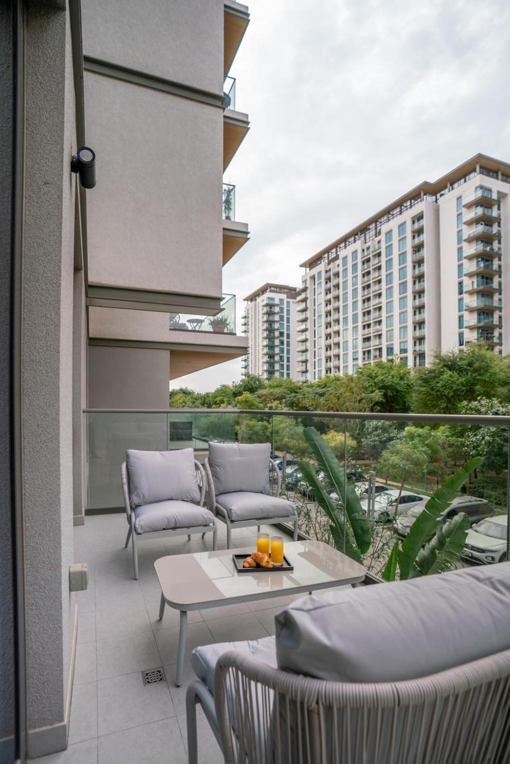 Apartment New Spacious 1br With Pool And Gym