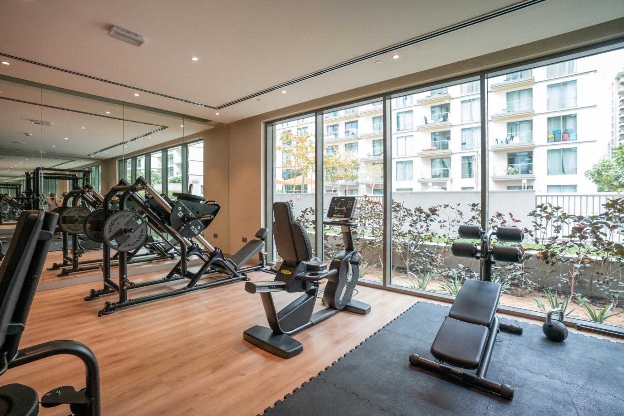 New Spacious 1br With Pool And Gym *