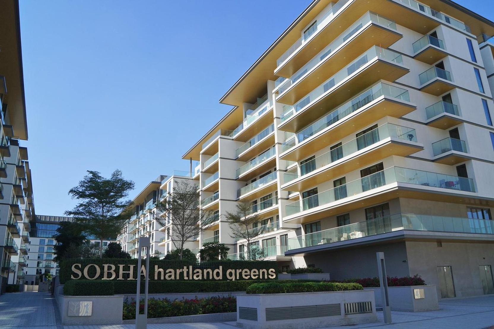 New Spacious 1br With Pool And Gym * Dubai