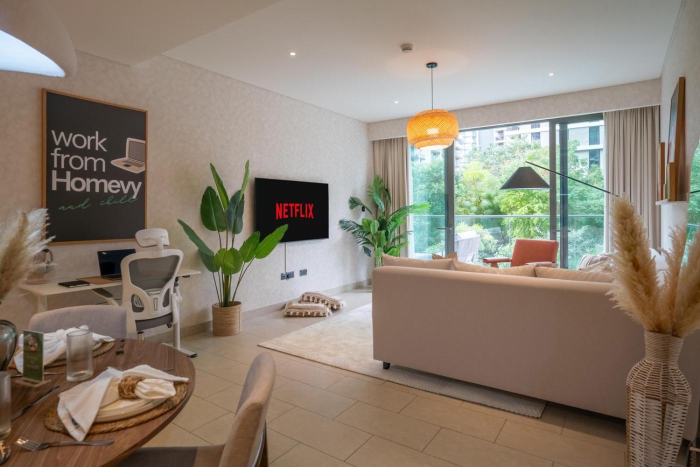 Apartment New Spacious 1br With Pool And Gym Dubai