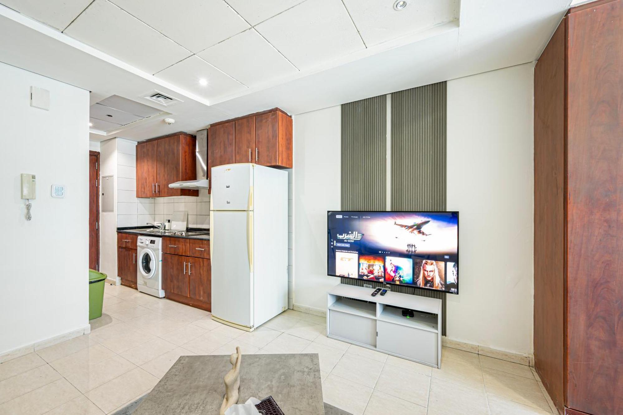 Apartment Splendid Close To Jbr Dubai